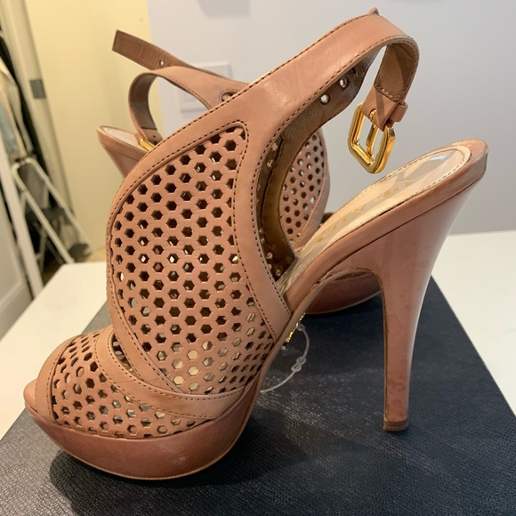 Prada Nude Pumps - Picture 2 of 7